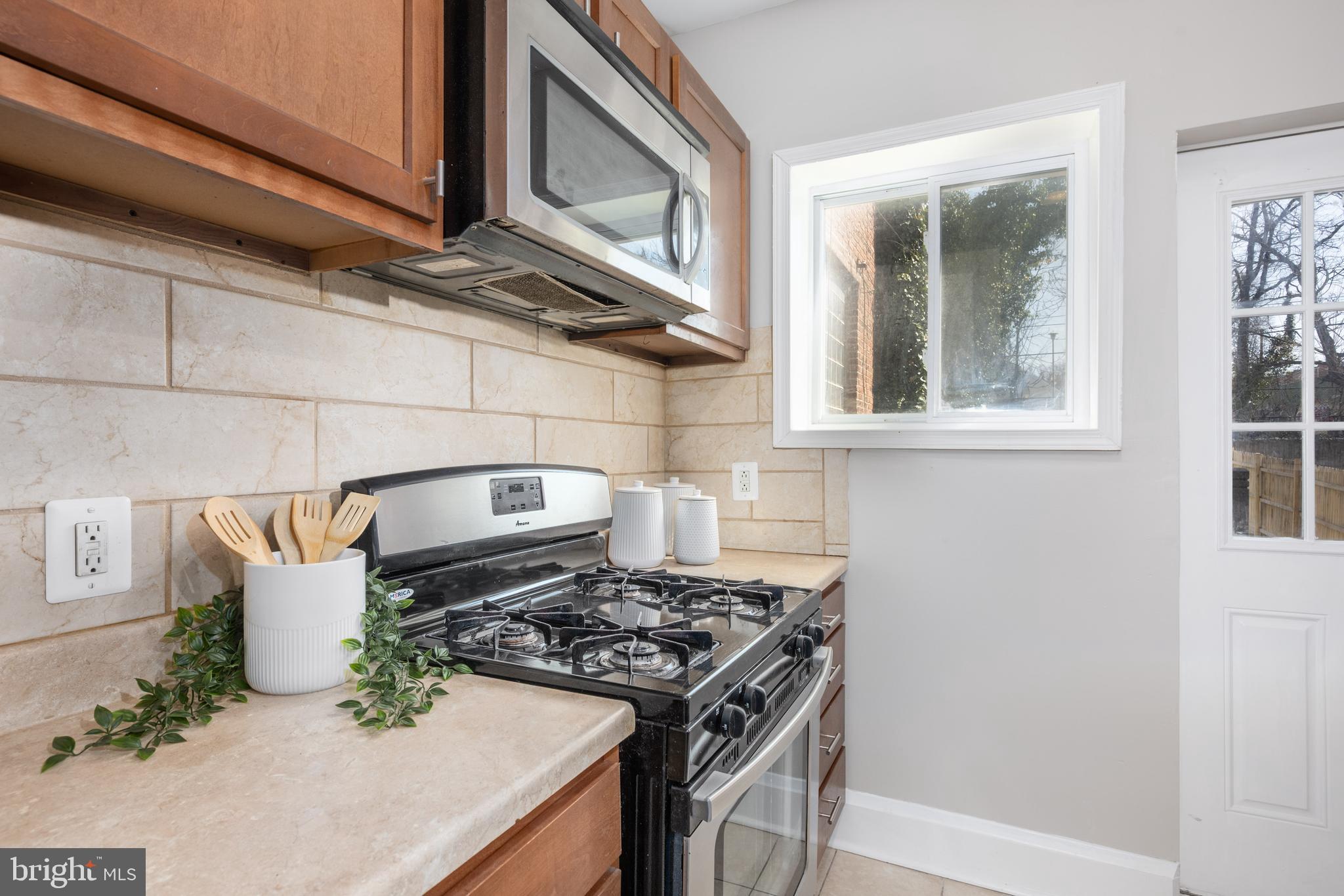 WAVERLY - Residential