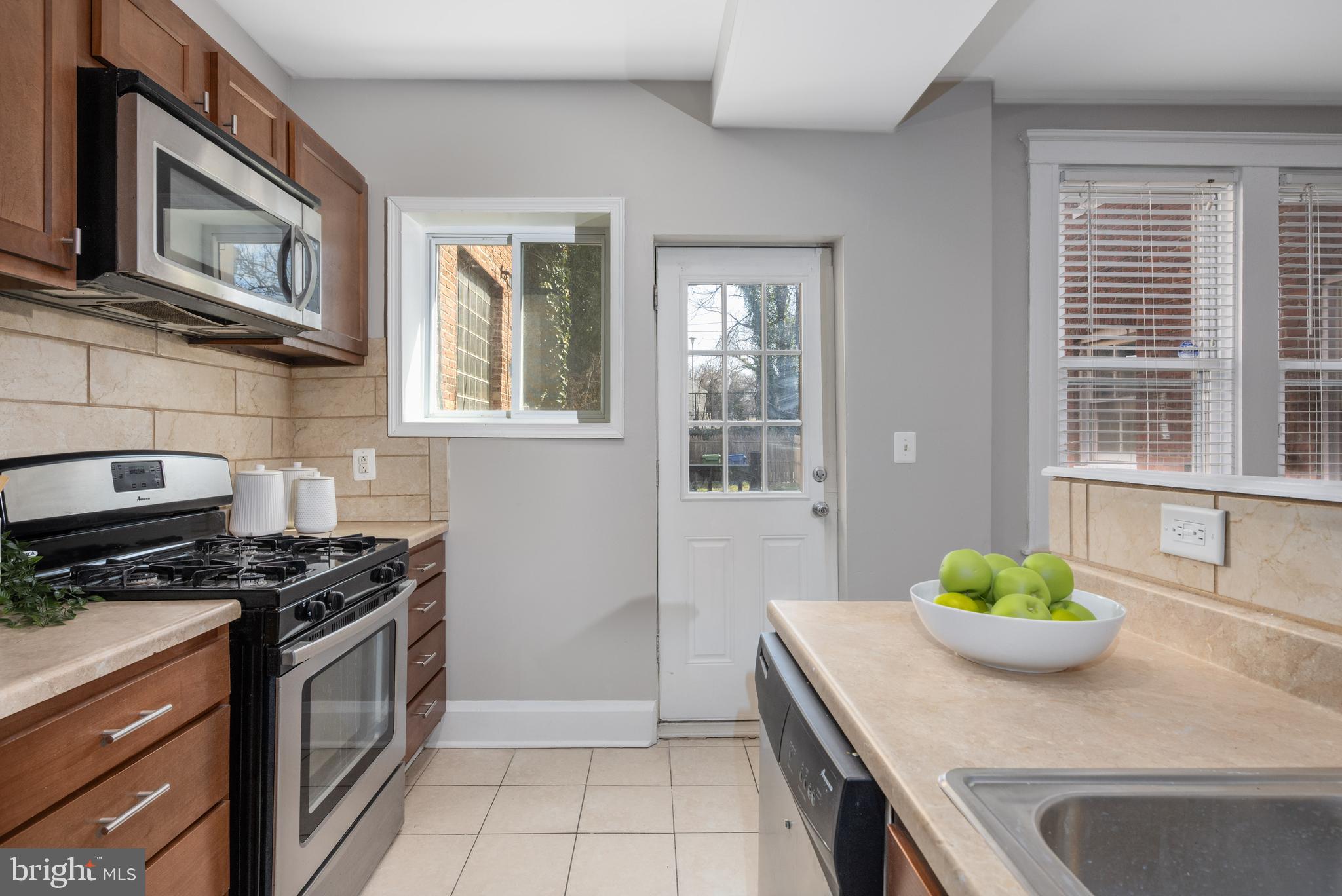 WAVERLY - Residential