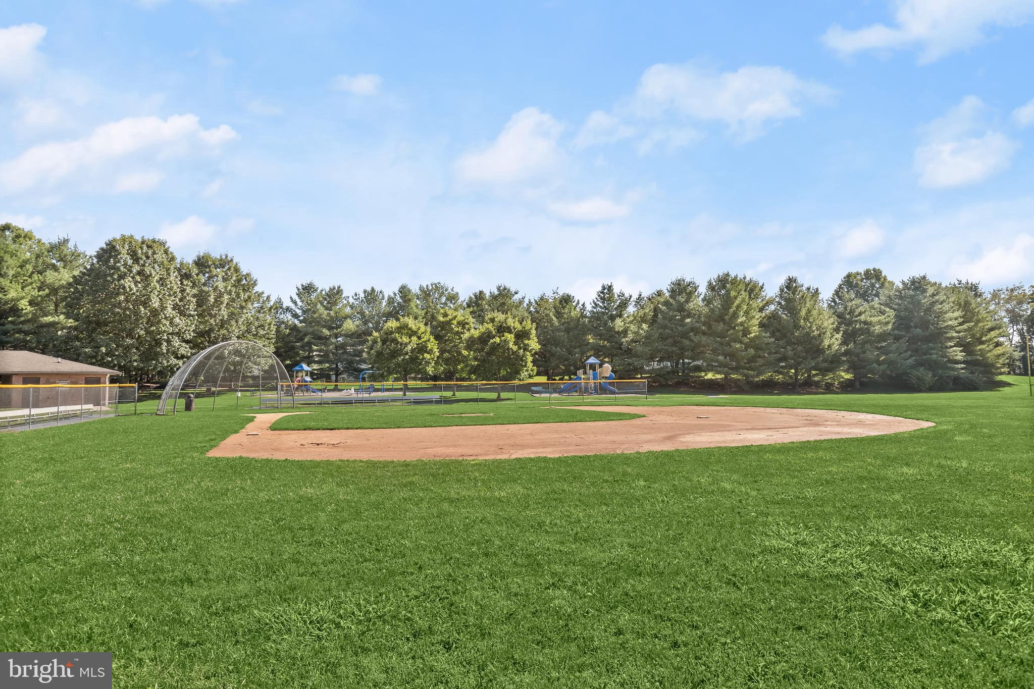 FREDERICKTOWNE VILLAGE - Residential