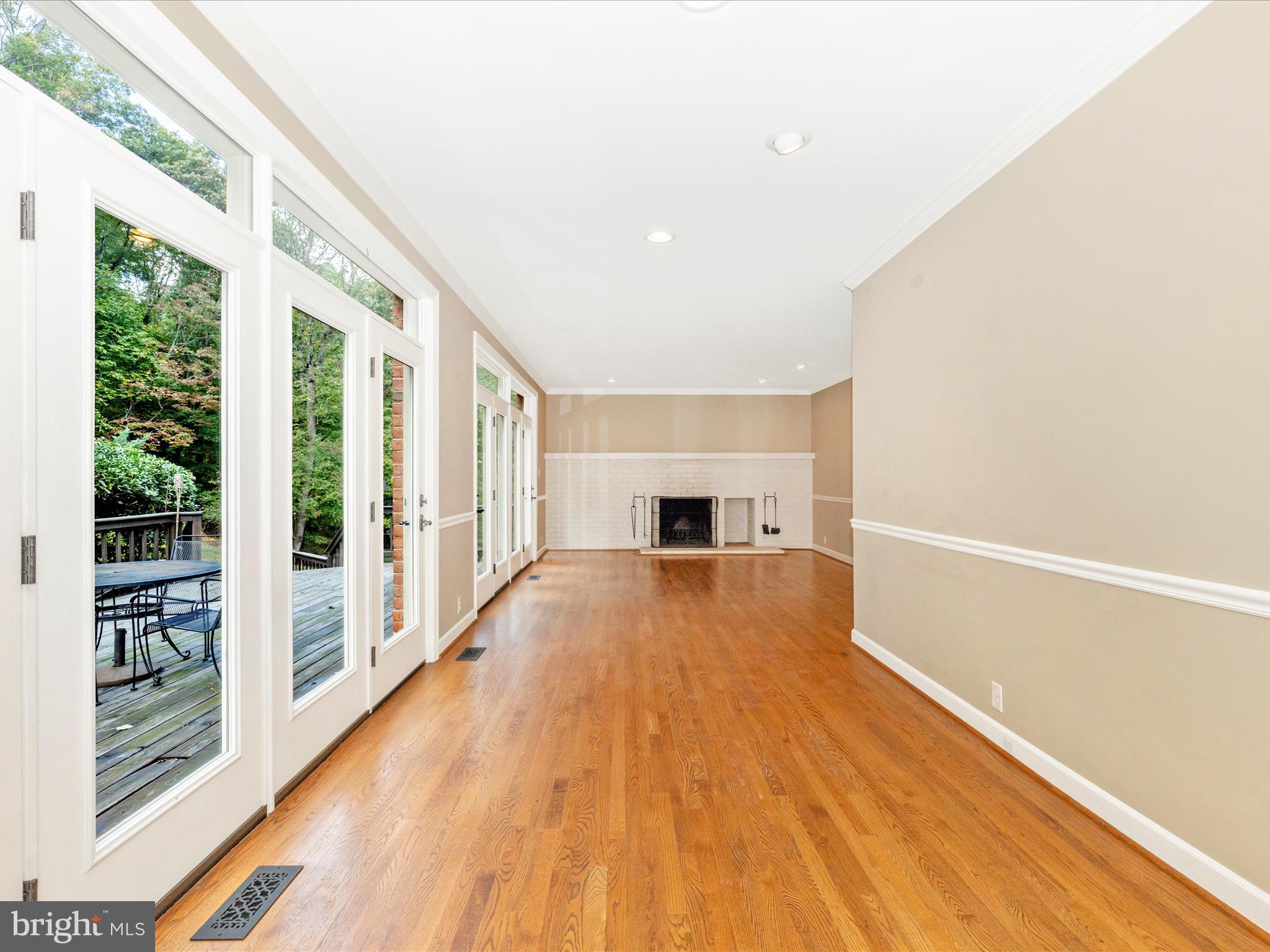 MOUNTAIN LAUREL ESTATES - Residential