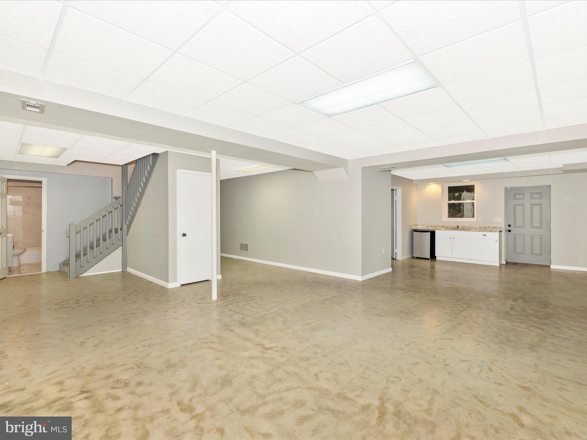 MOUNTAIN LAUREL ESTATES - Residential