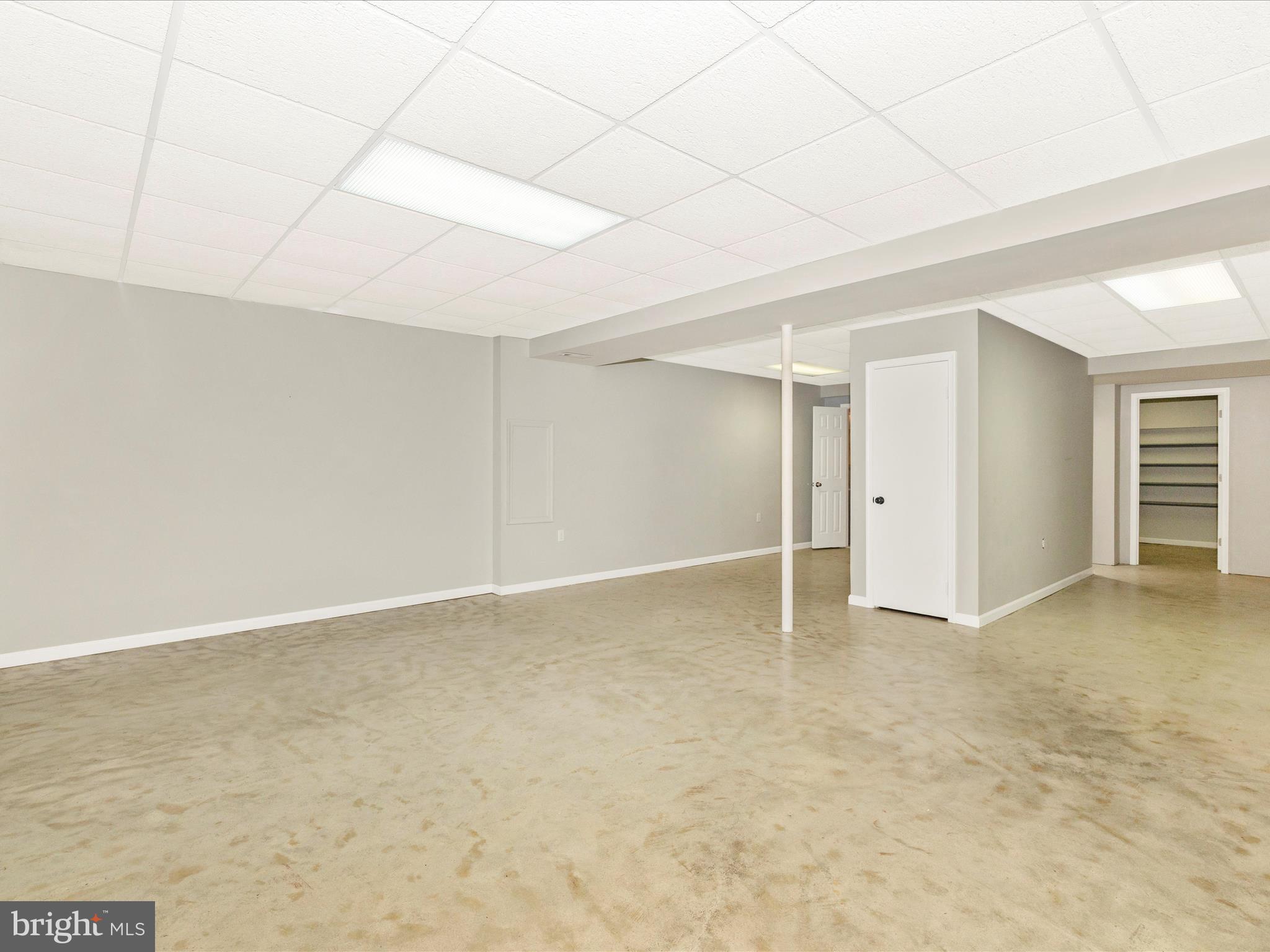 MOUNTAIN LAUREL ESTATES - Residential