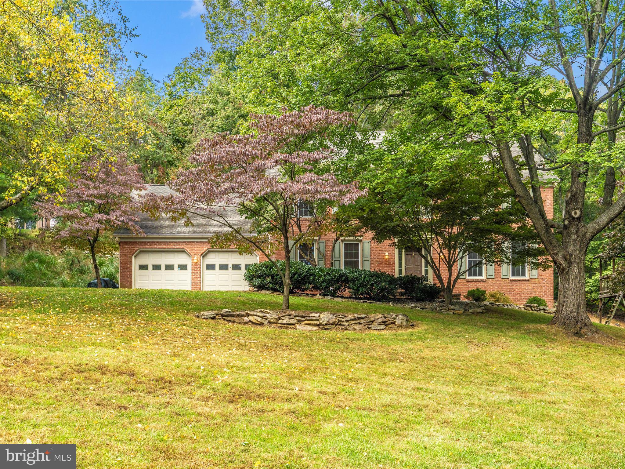MOUNTAIN LAUREL ESTATES - Residential