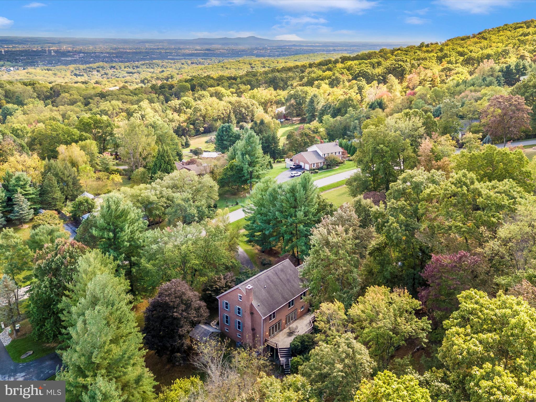 MOUNTAIN LAUREL ESTATES - Residential