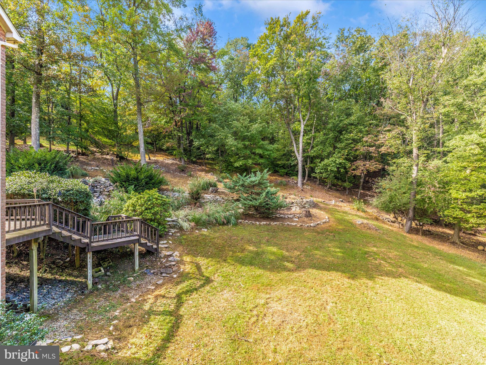 MOUNTAIN LAUREL ESTATES - Residential