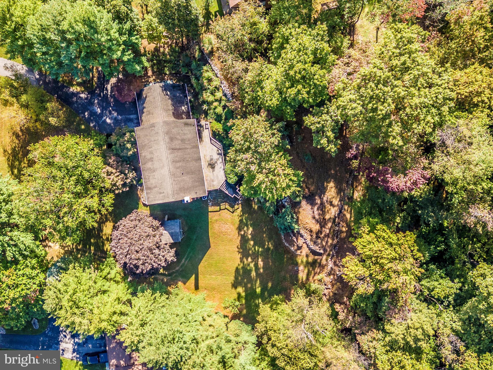 MOUNTAIN LAUREL ESTATES - Residential