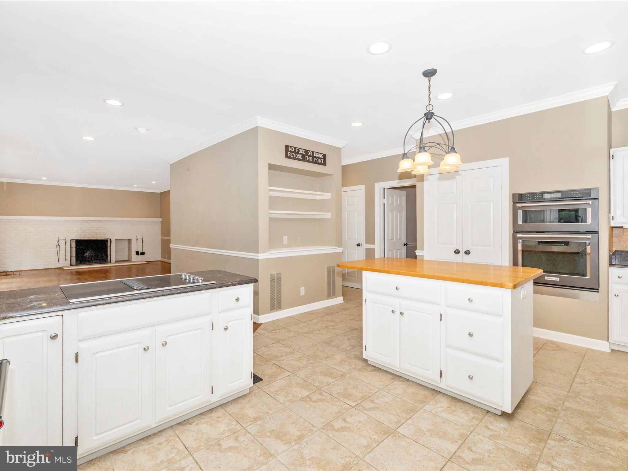 MOUNTAIN LAUREL ESTATES - Residential