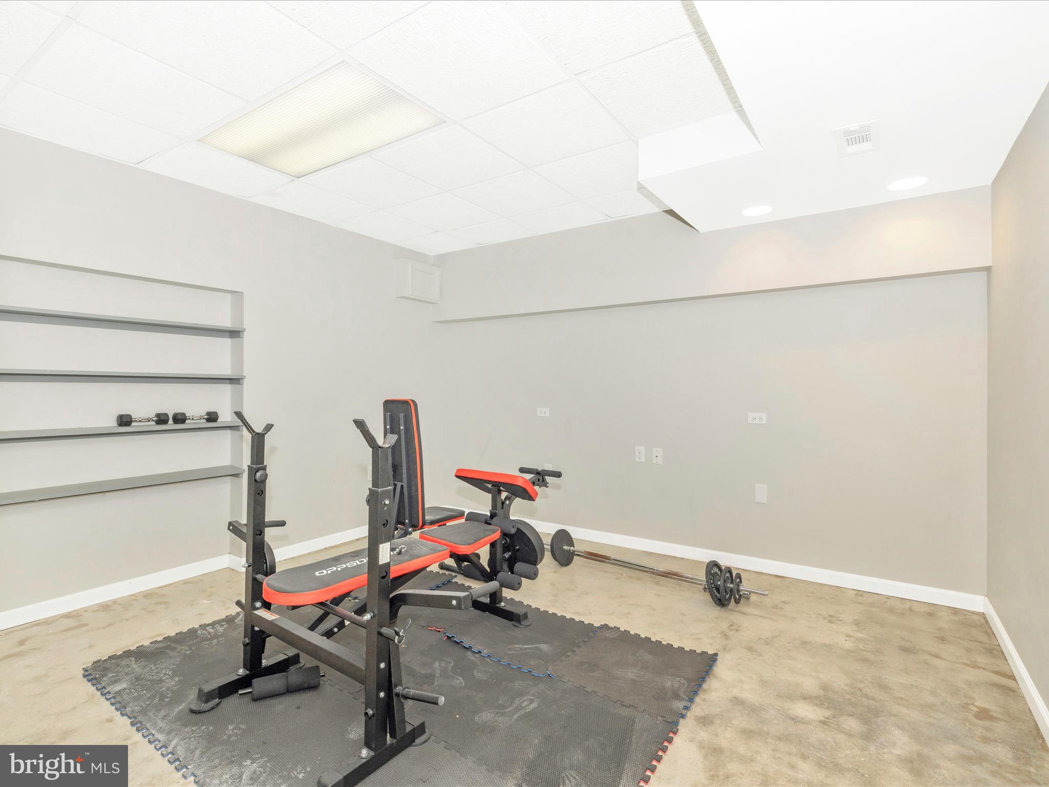 MOUNTAIN LAUREL ESTATES - Residential