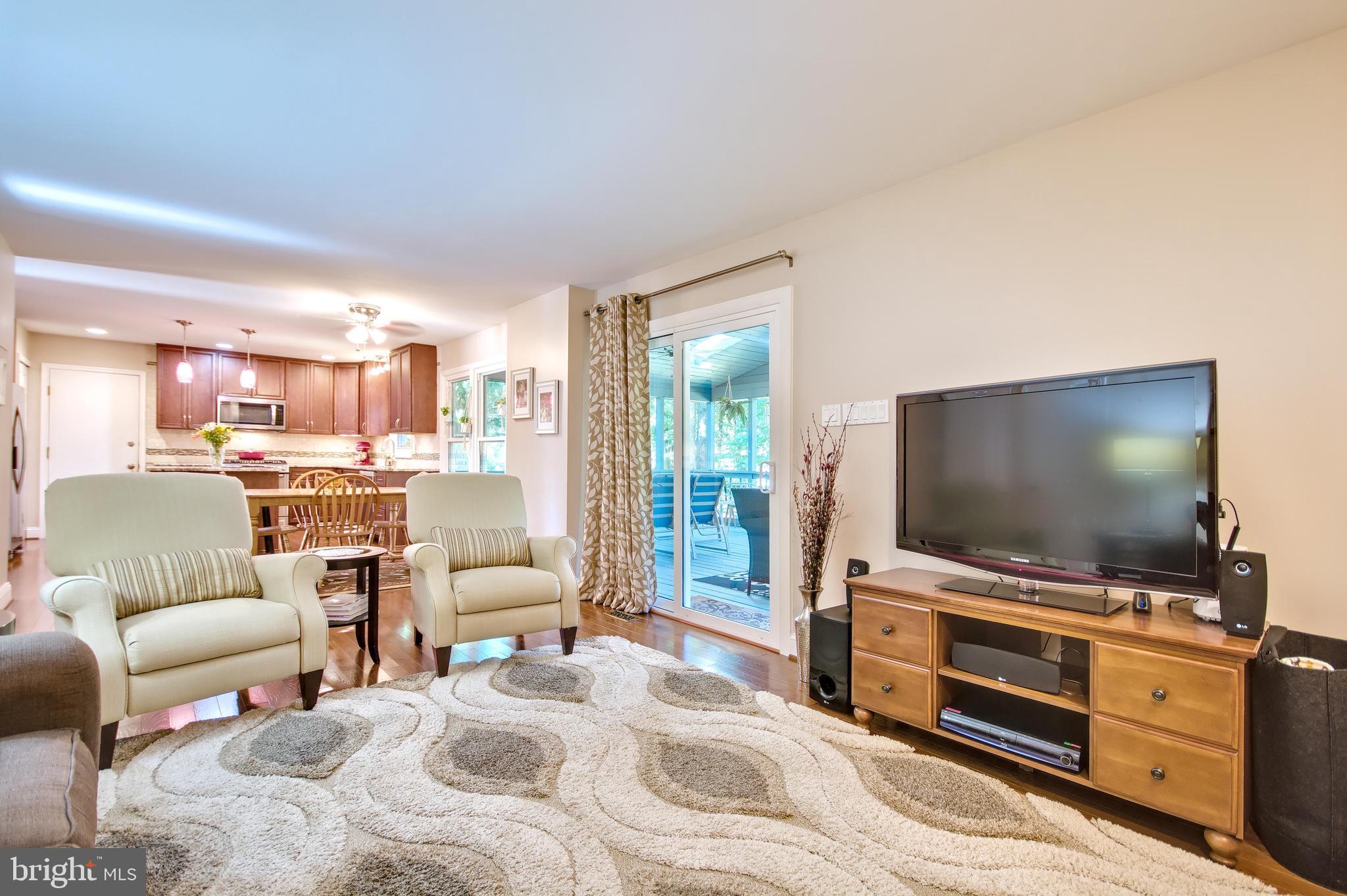 HUNT MEADOW - Residential