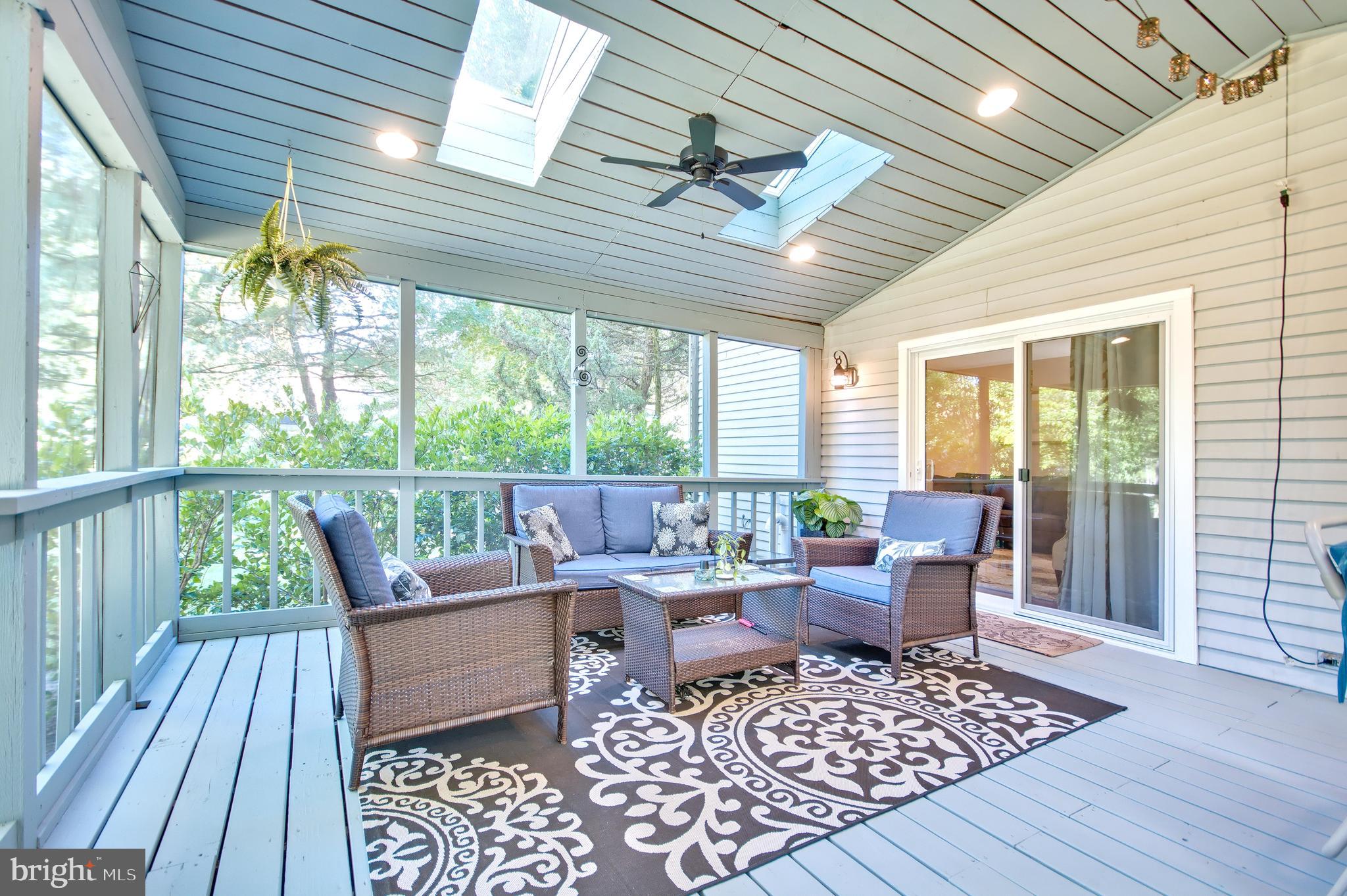 HUNT MEADOW - Residential