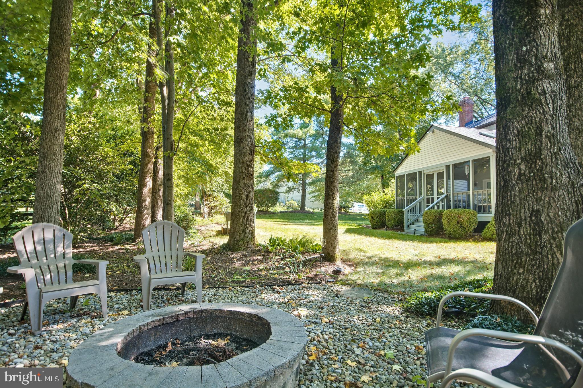 HUNT MEADOW - Residential