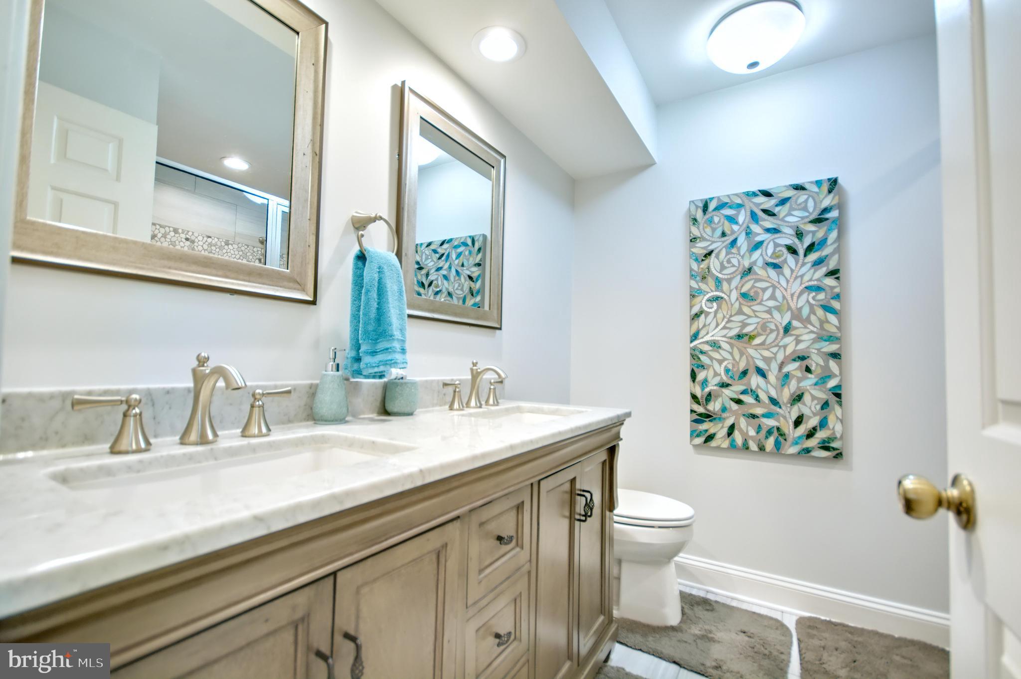 HUNT MEADOW - Residential