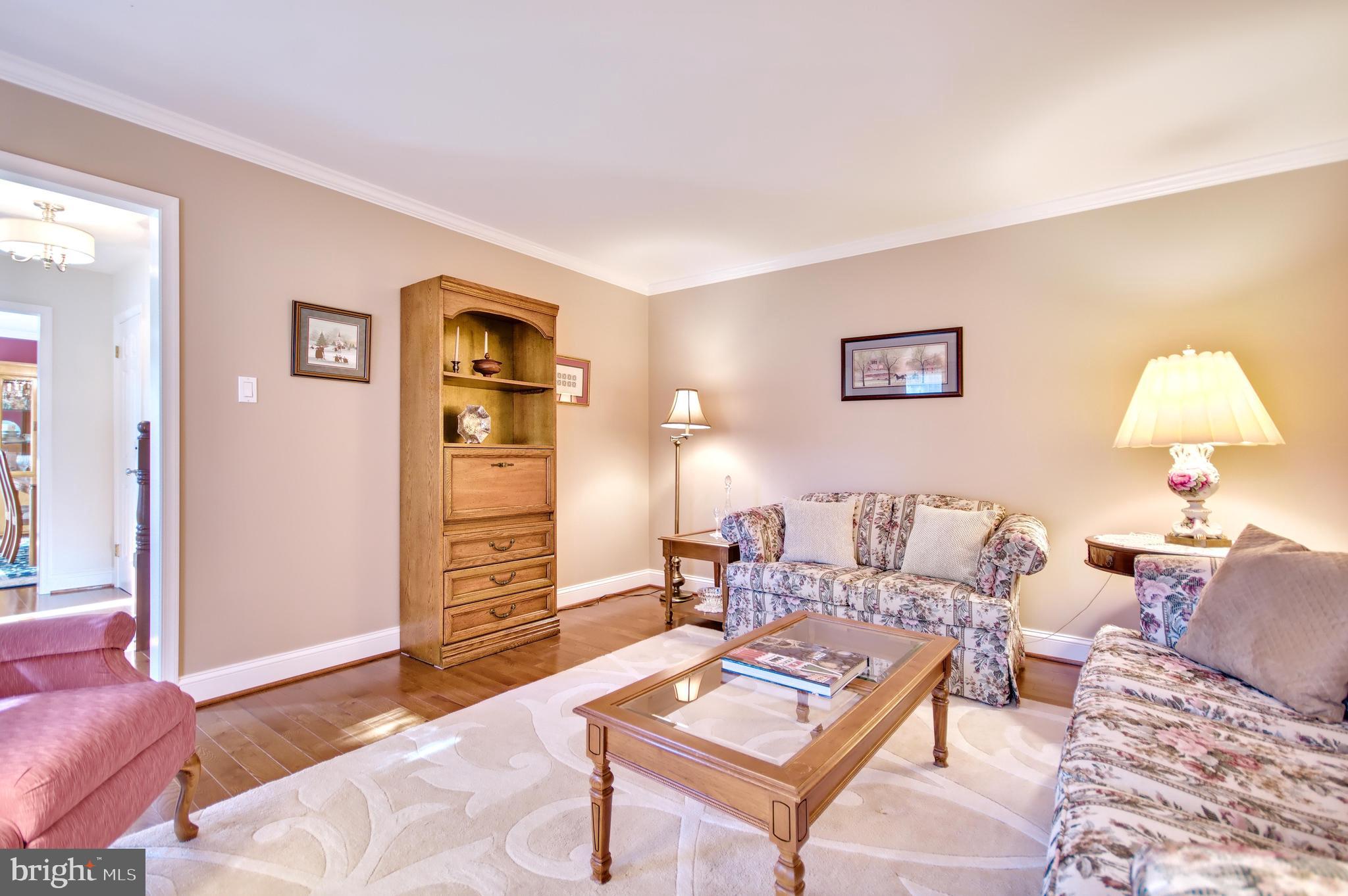 HUNT MEADOW - Residential