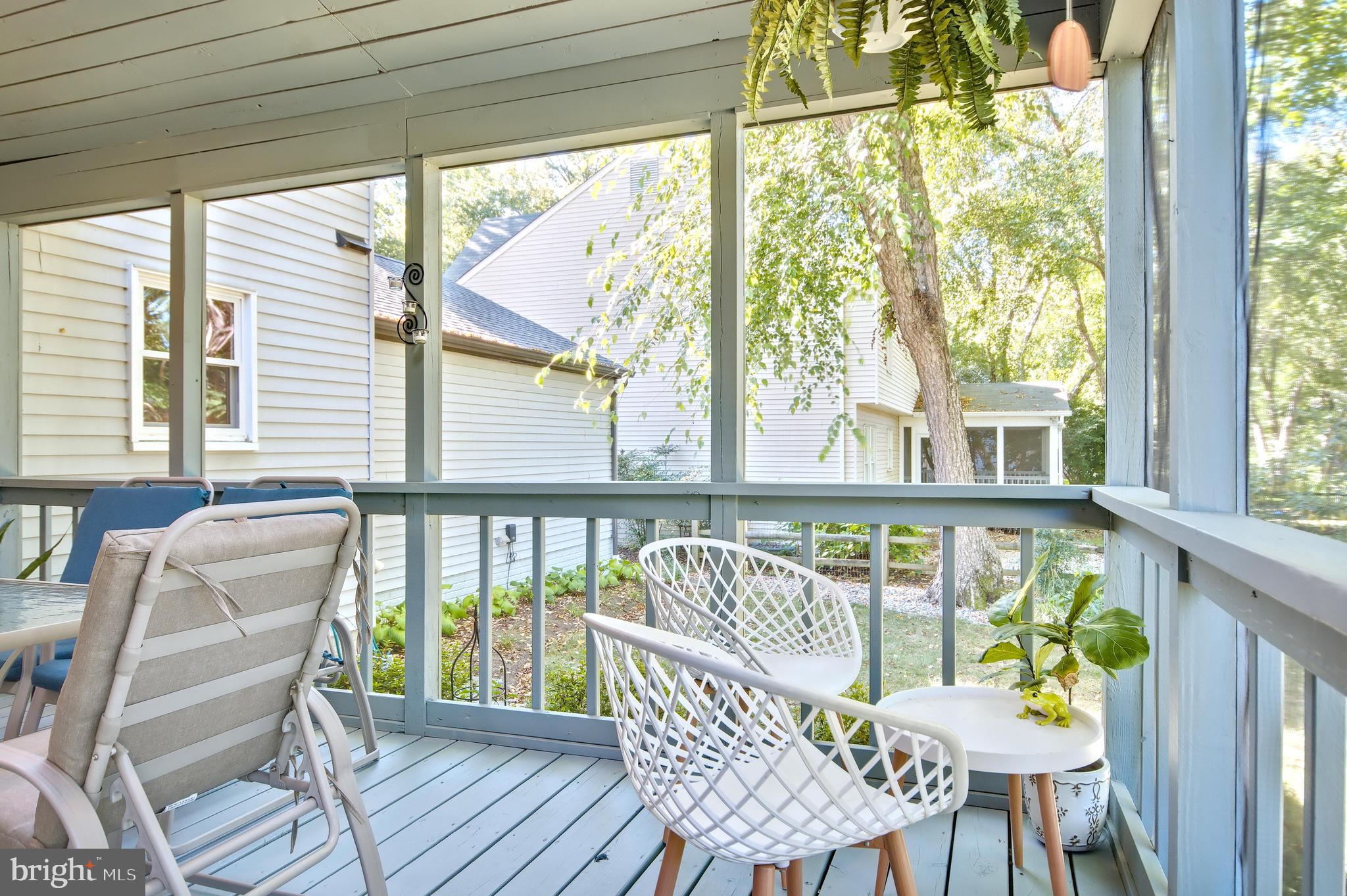 HUNT MEADOW - Residential