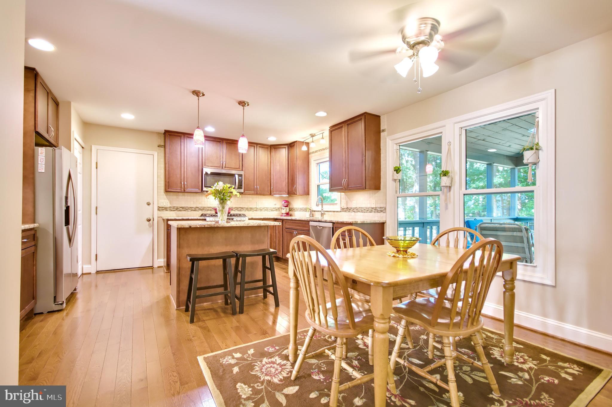 HUNT MEADOW - Residential