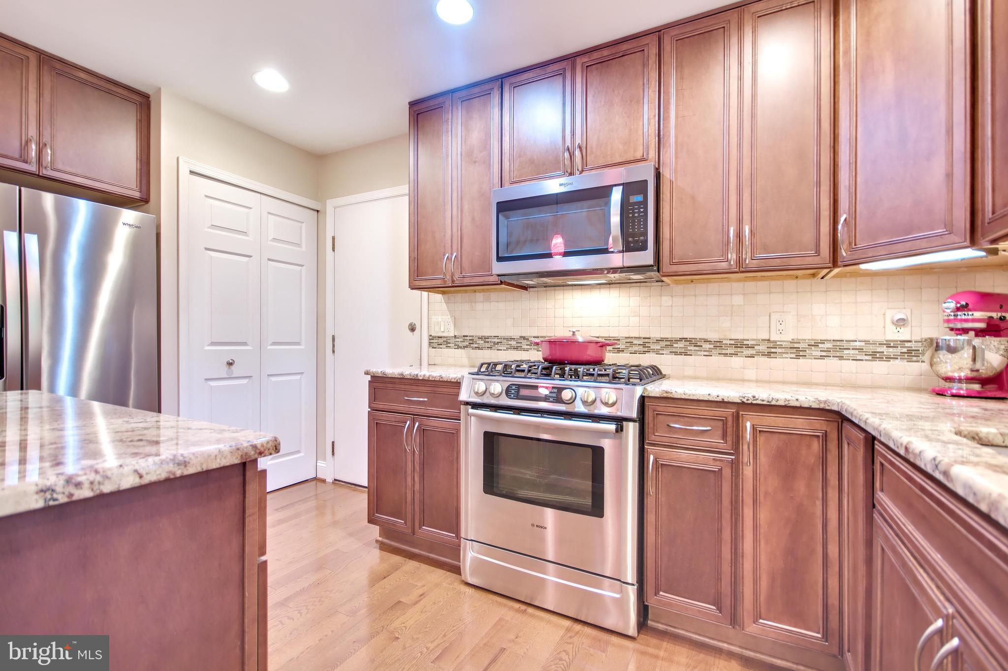 HUNT MEADOW - Residential