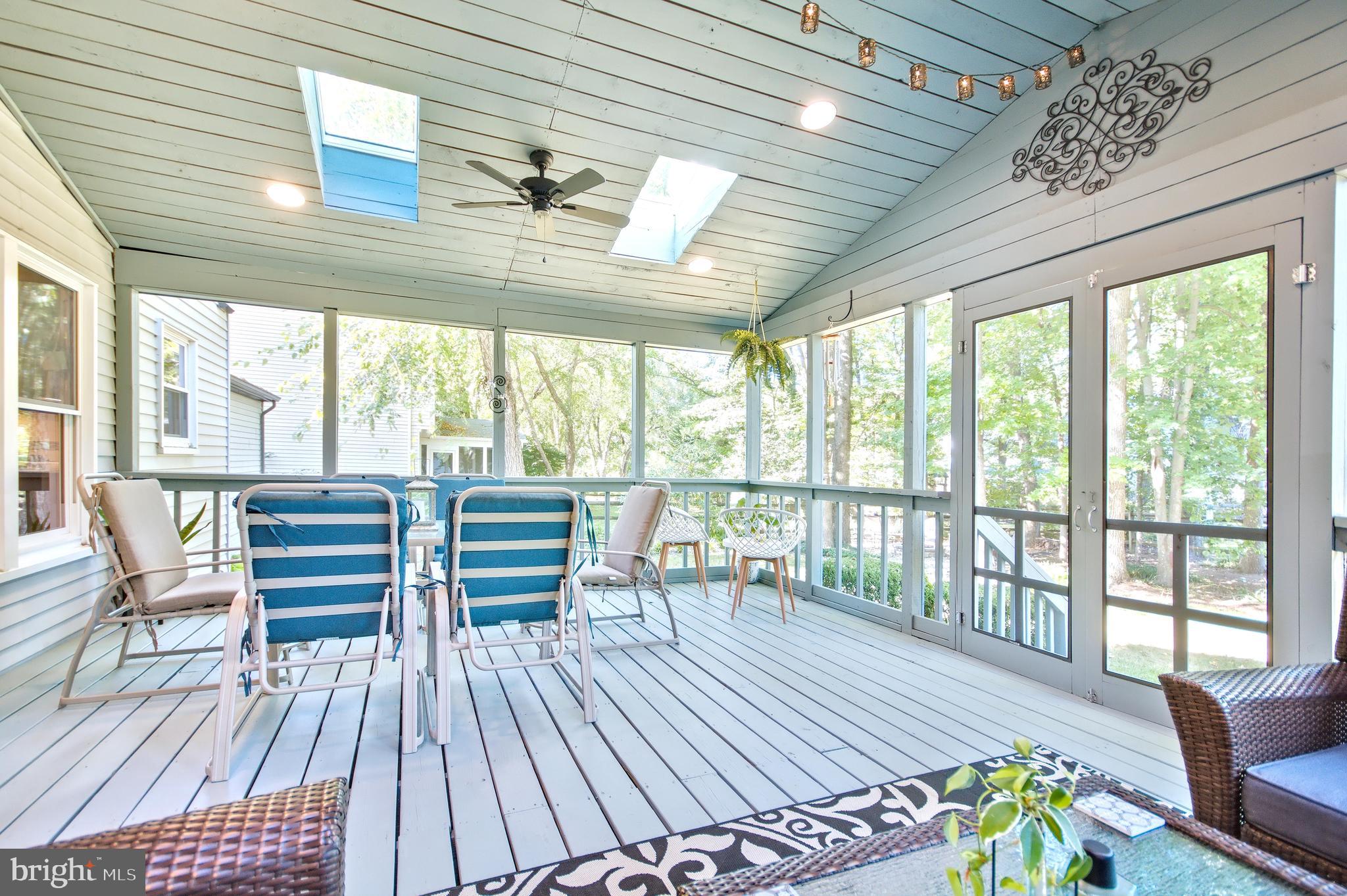 HUNT MEADOW - Residential