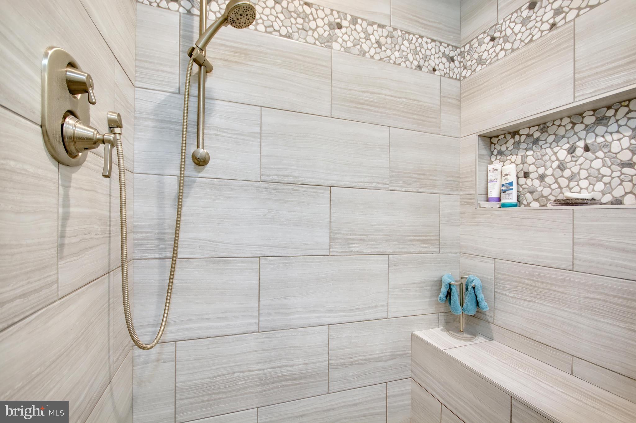 HUNT MEADOW - Residential