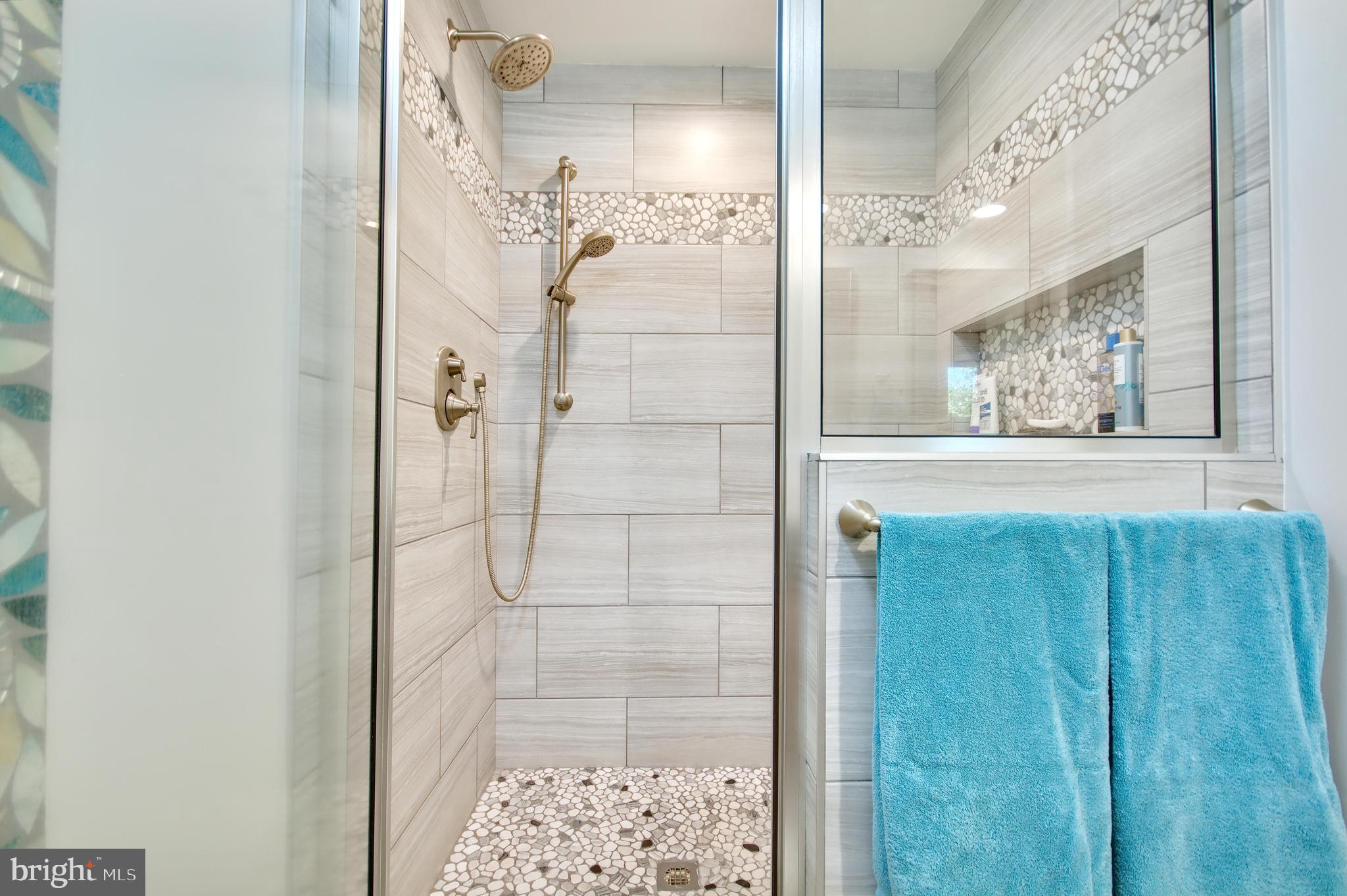 HUNT MEADOW - Residential