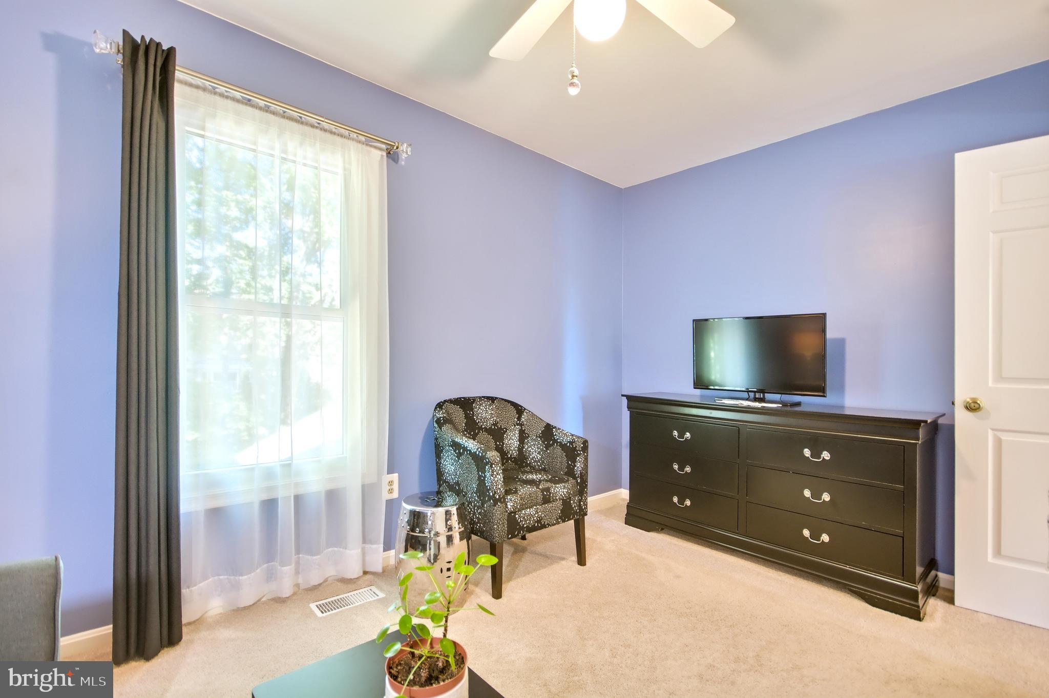 HUNT MEADOW - Residential