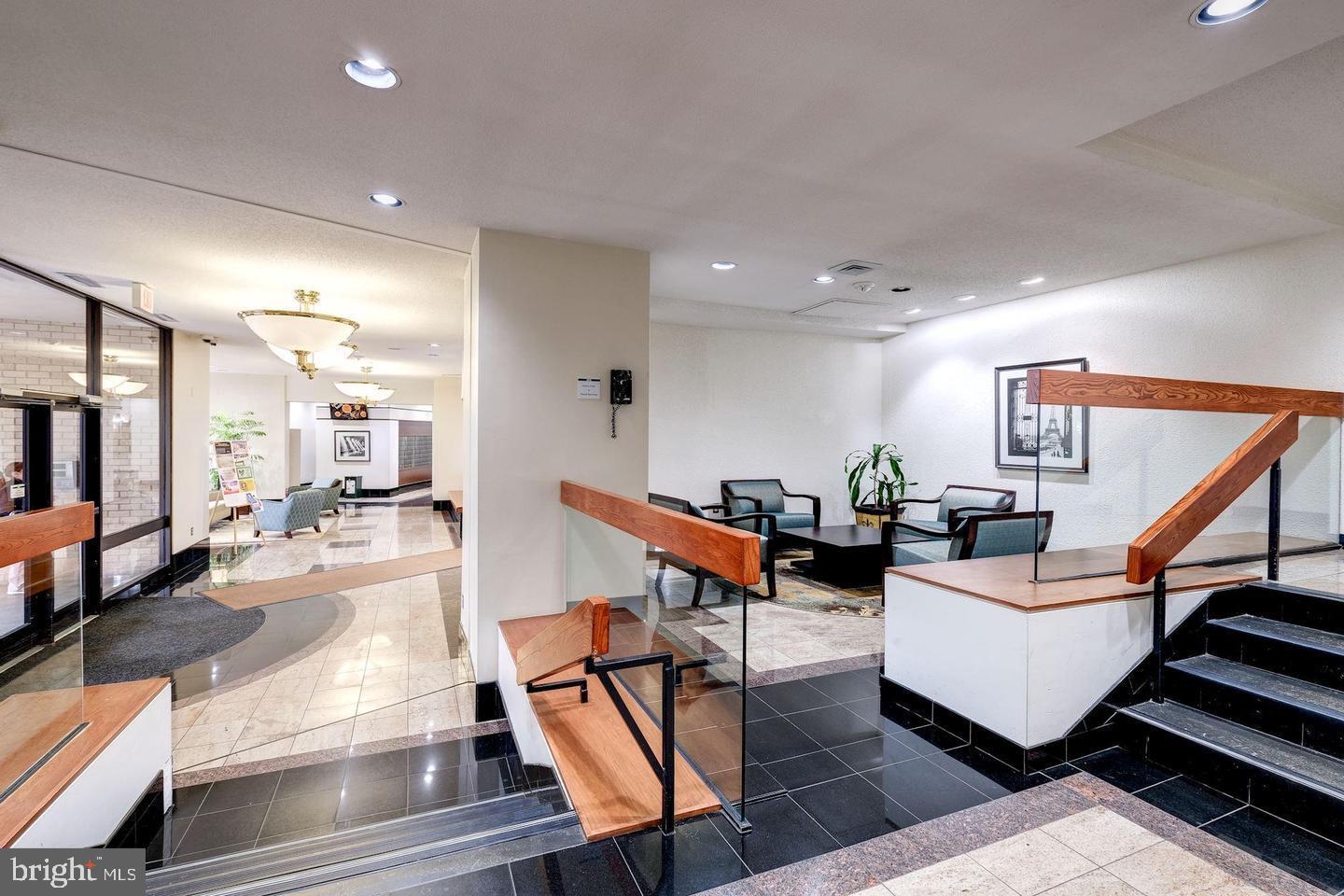 203 YOAKUM PARKWAY 821