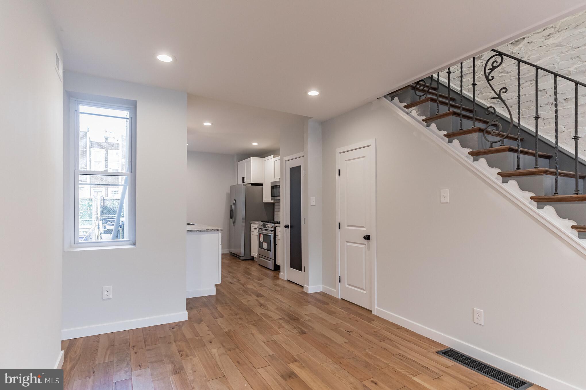 PORT RICHMOND - Residential