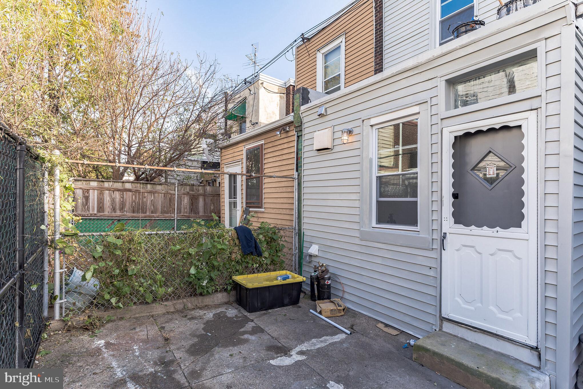 PORT RICHMOND - Residential