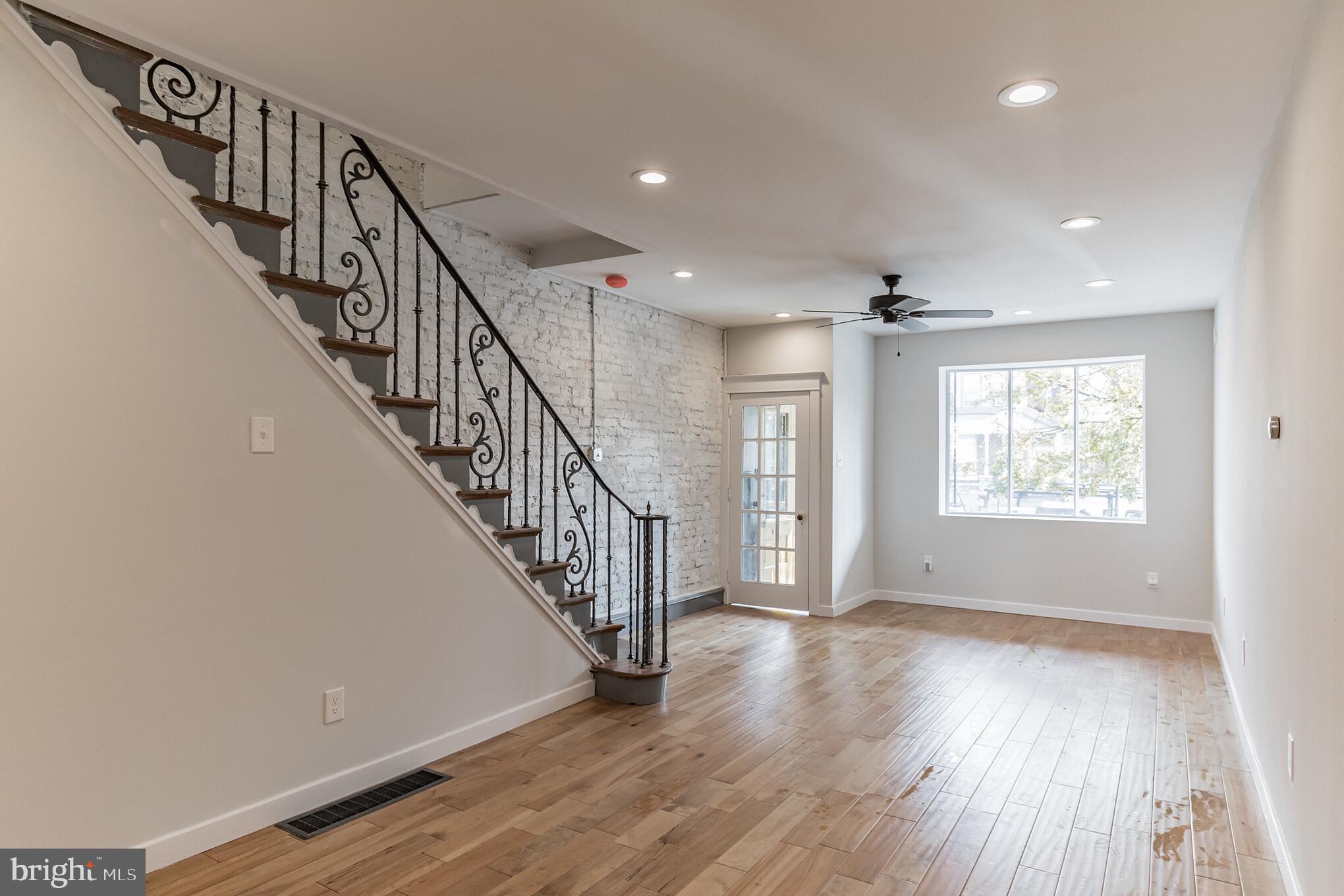 PORT RICHMOND - Residential