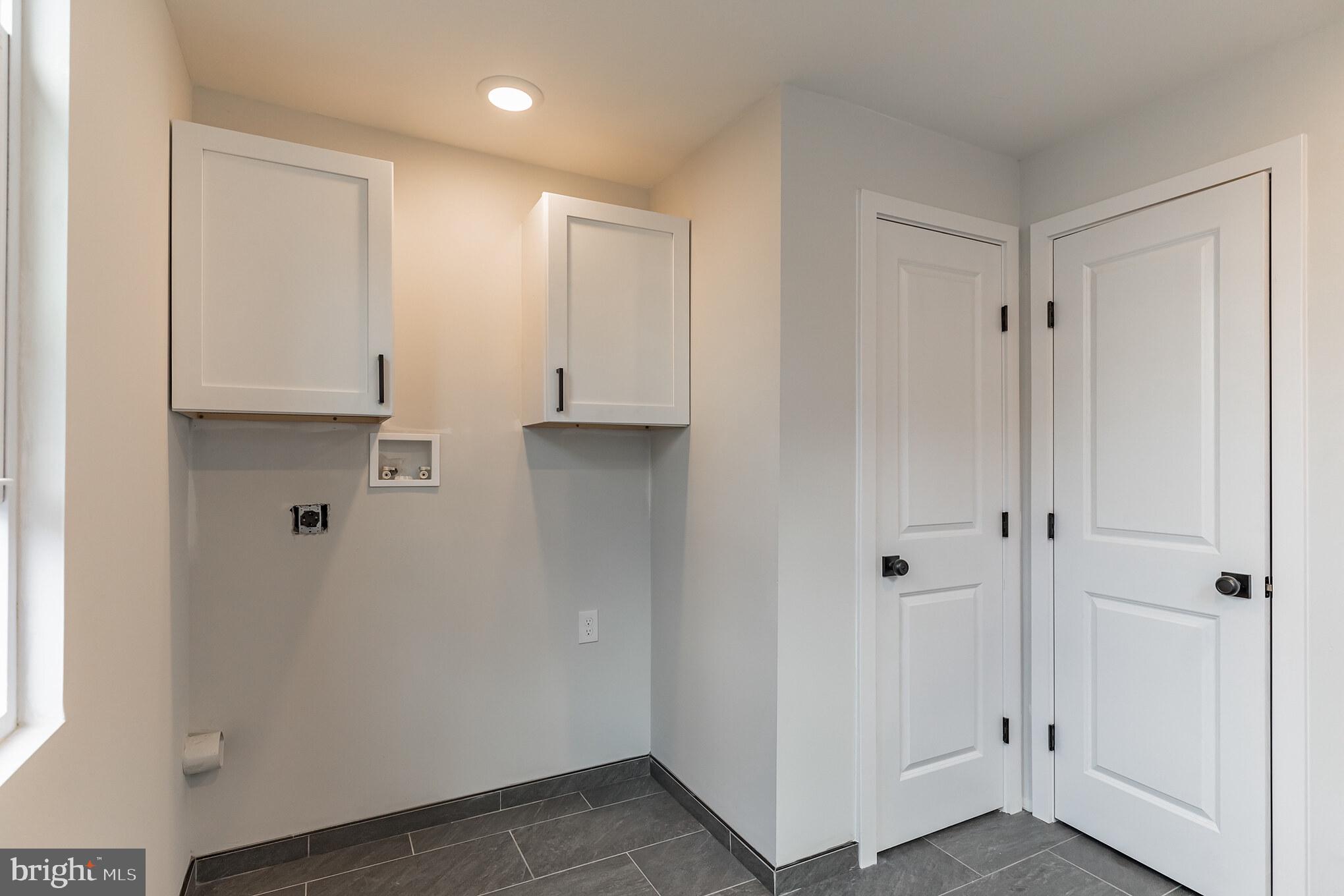 PORT RICHMOND - Residential