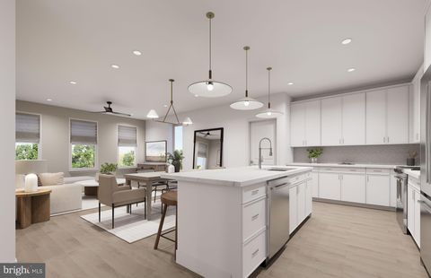 9475B SPRAGUE AVENUE 7 FAIRFAX VA 22031