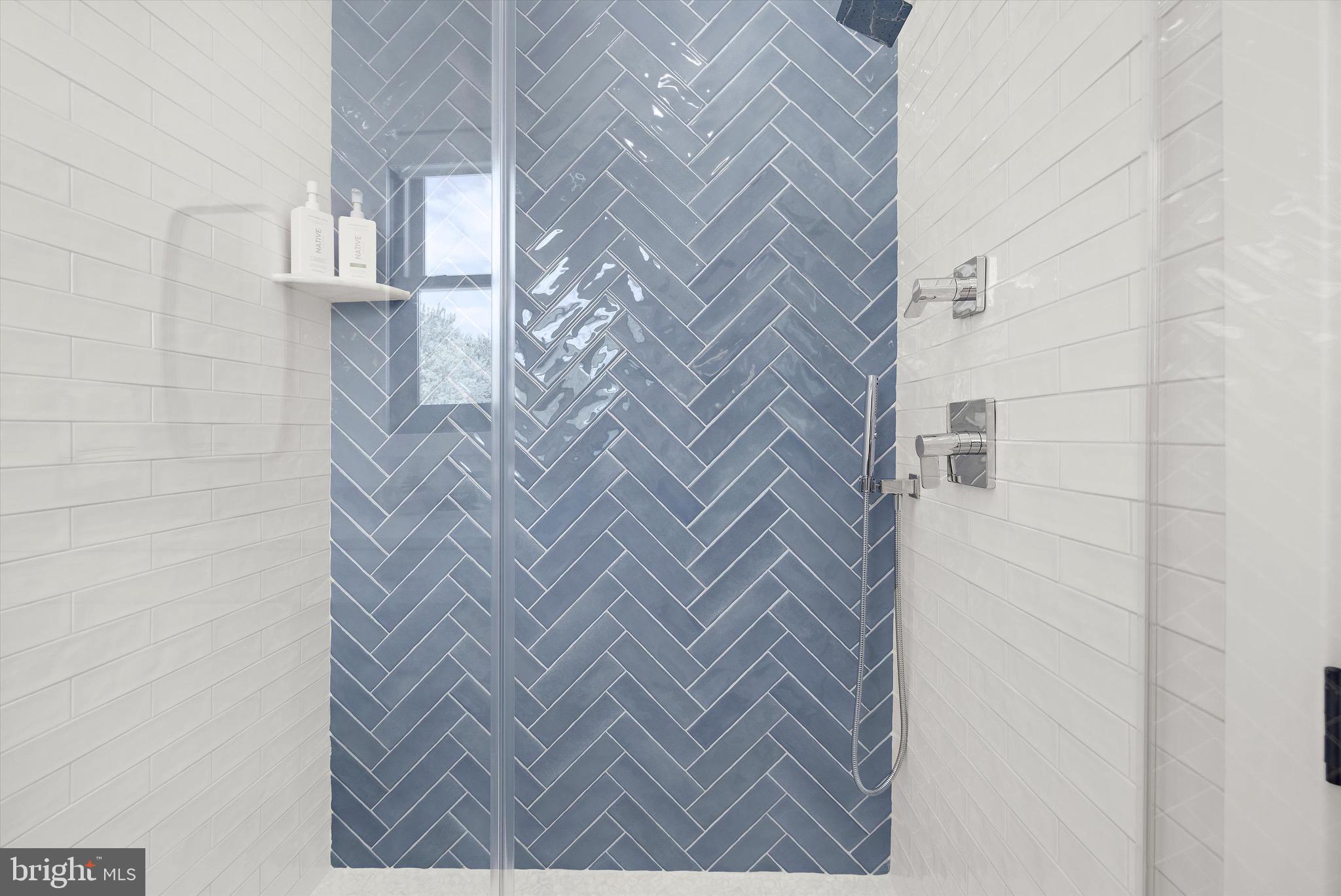 GLEN HILLS - Residential