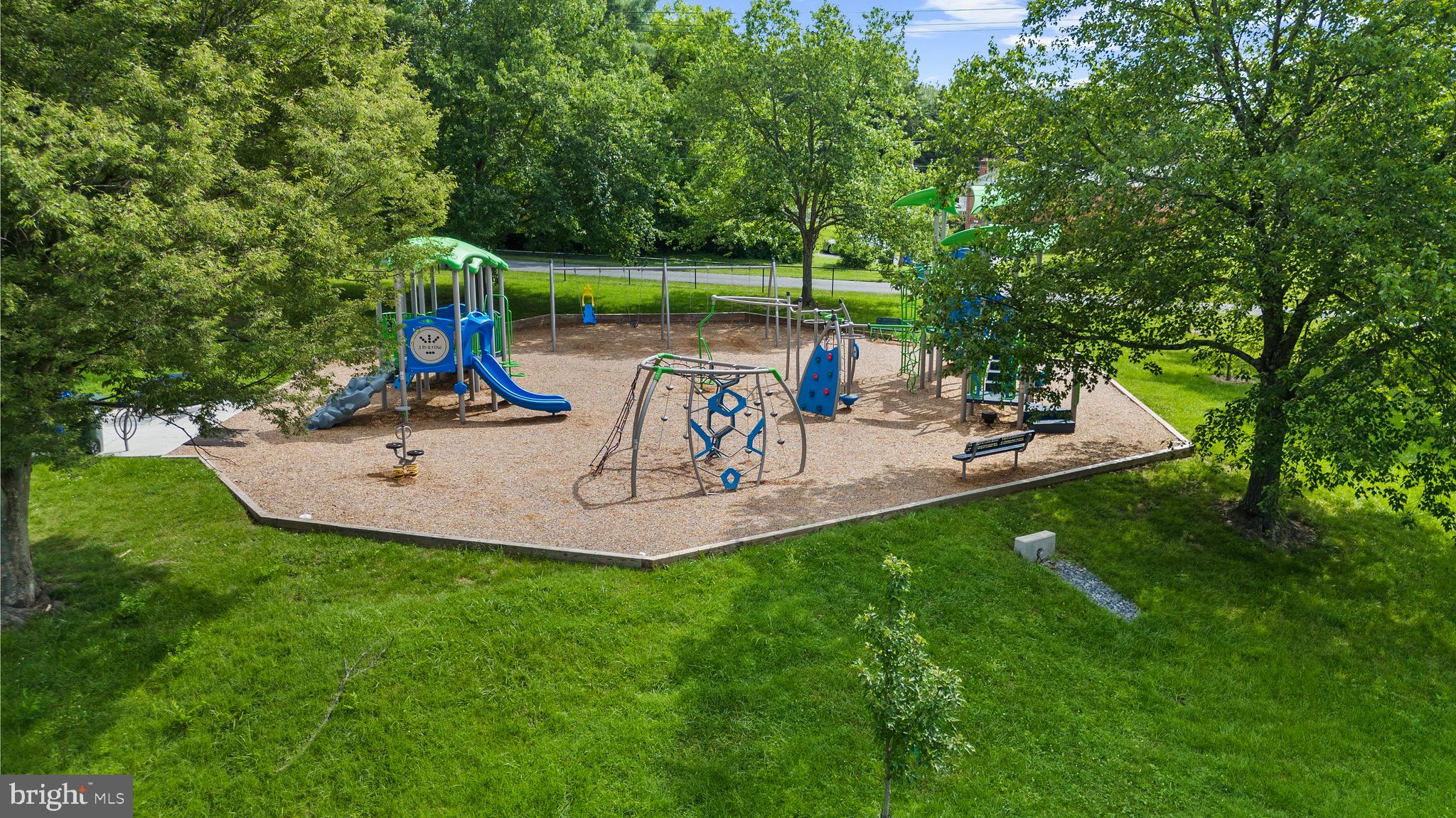 GLEN HILLS - Residential