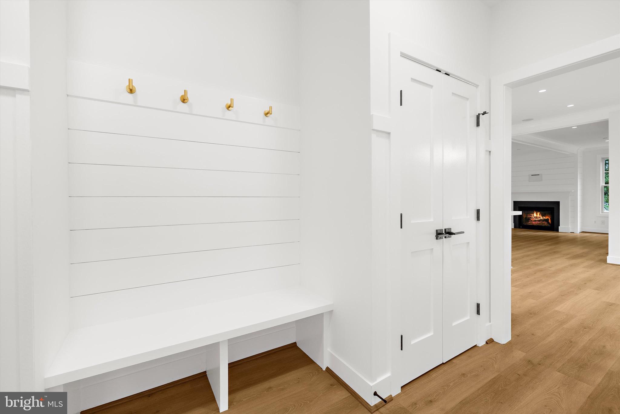 GLEN HILLS - Residential