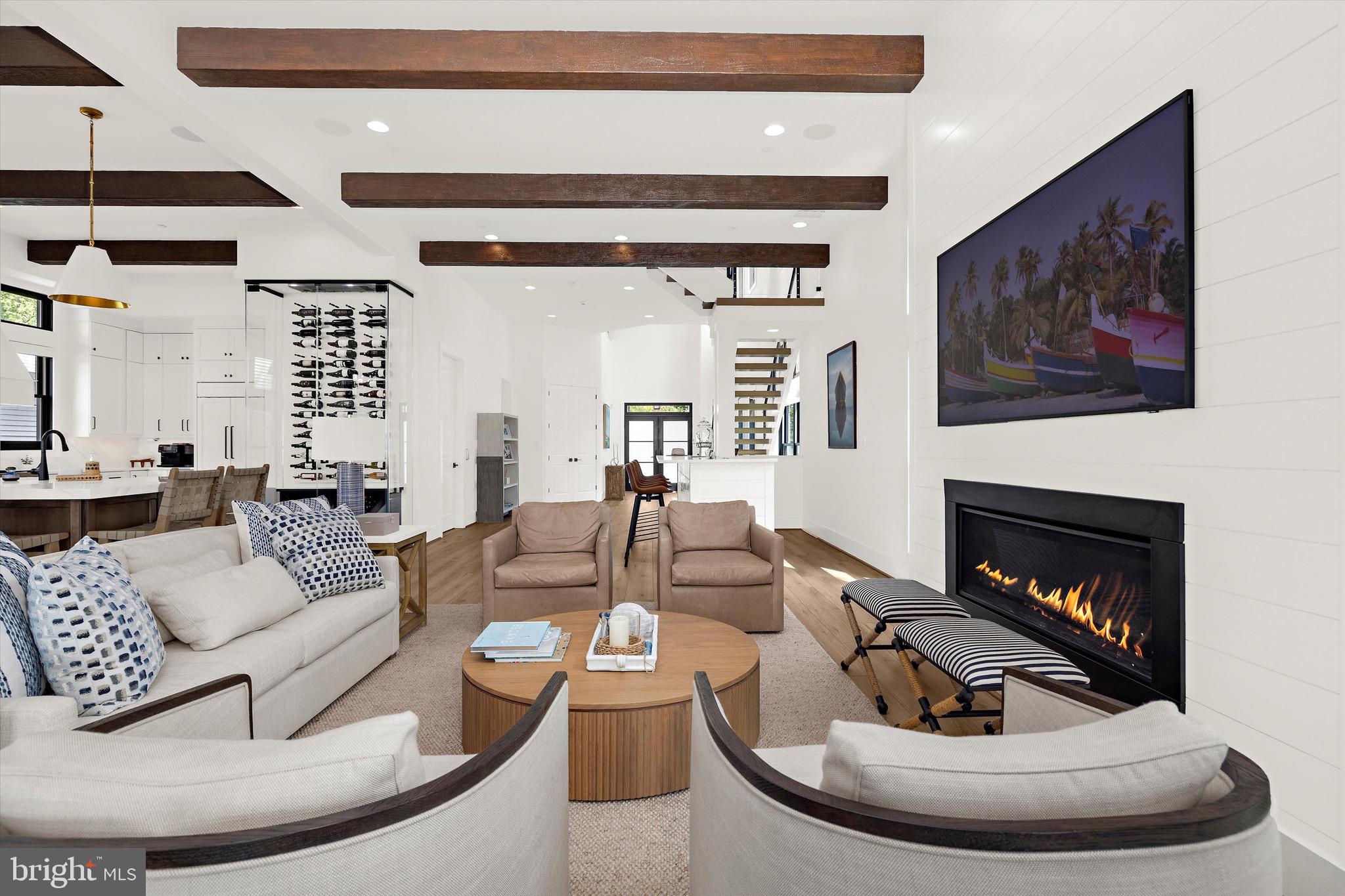 GLEN HILLS - Residential