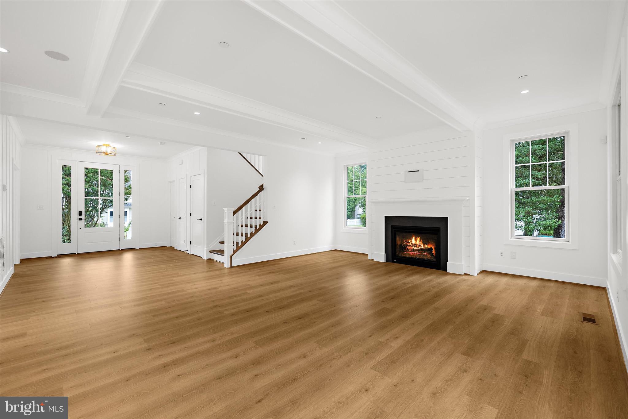 GLEN HILLS - Residential