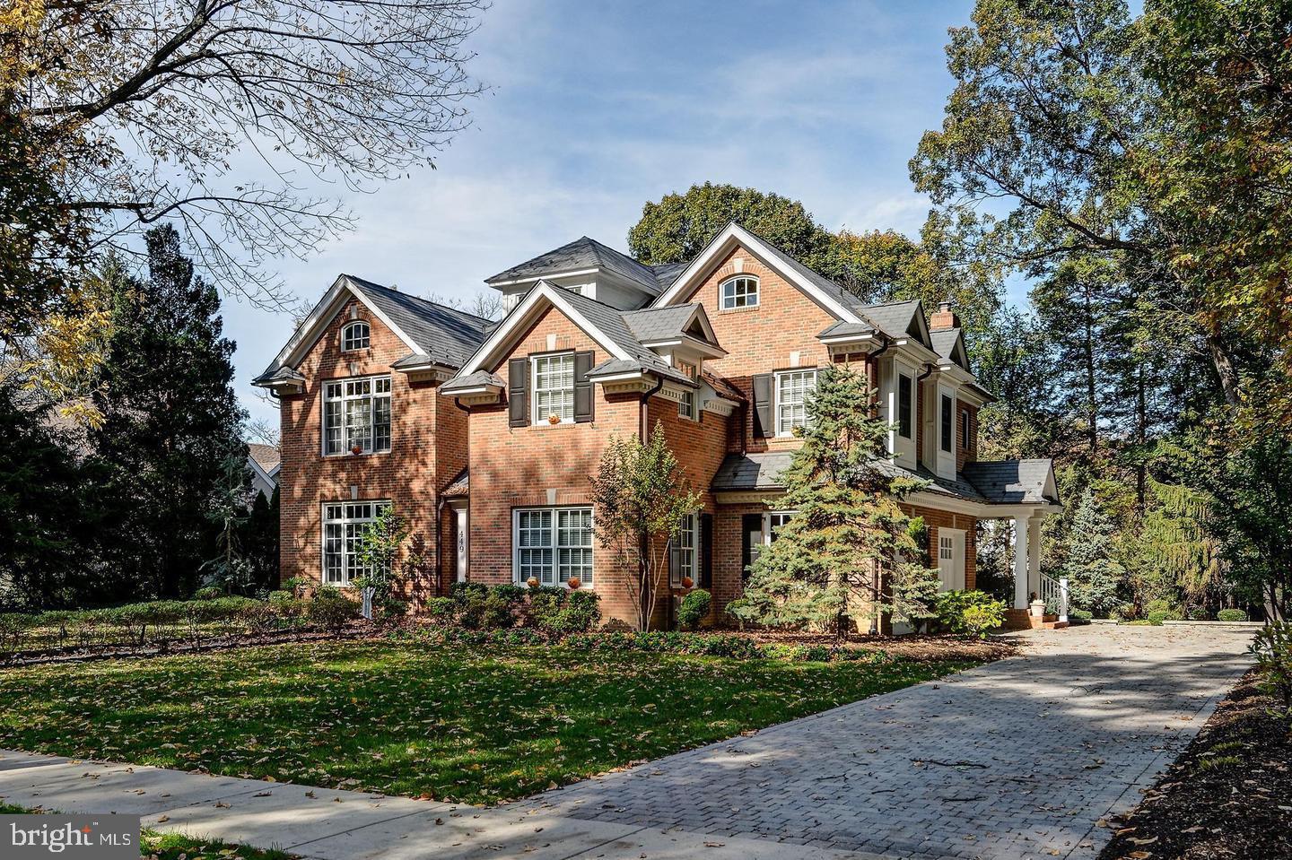 449 LOUCROFT ROAD