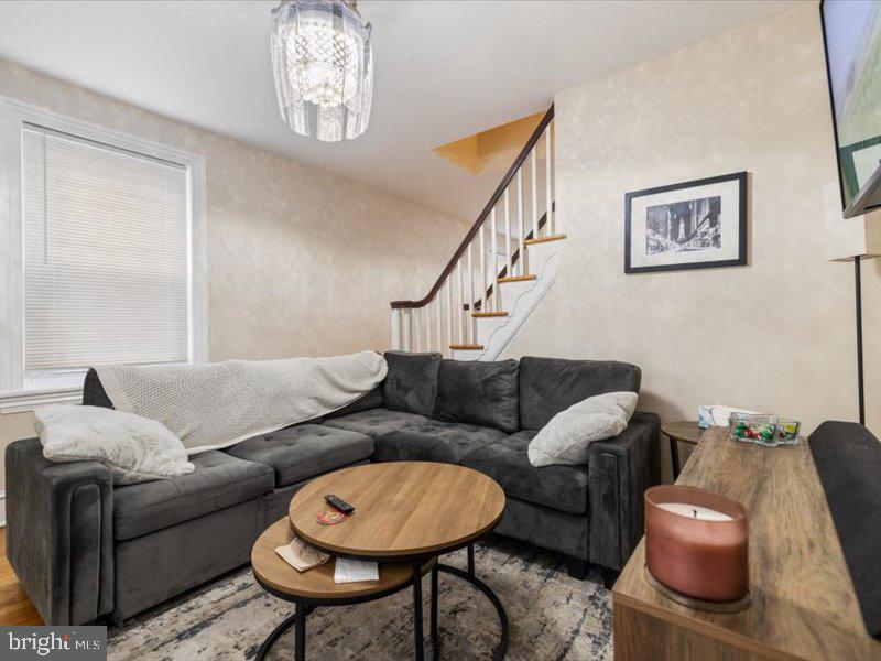 ROXBOROUGH - Residential