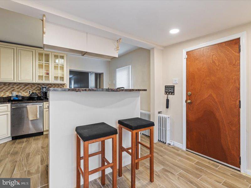 ROXBOROUGH - Residential