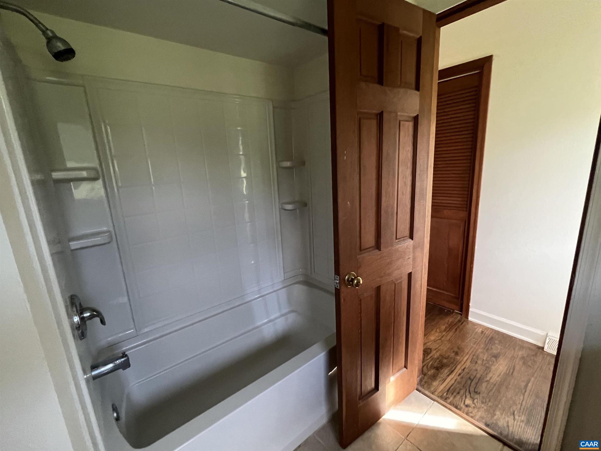 UNKNOWN - Residential Lease