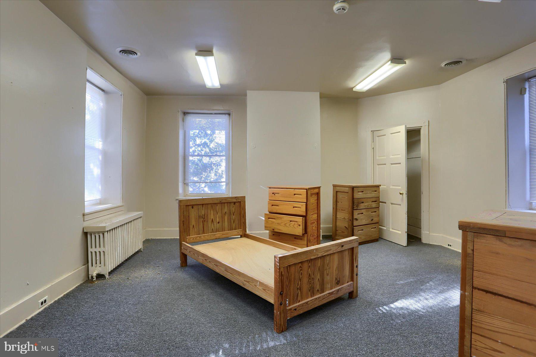 HARRISBURG - Residential