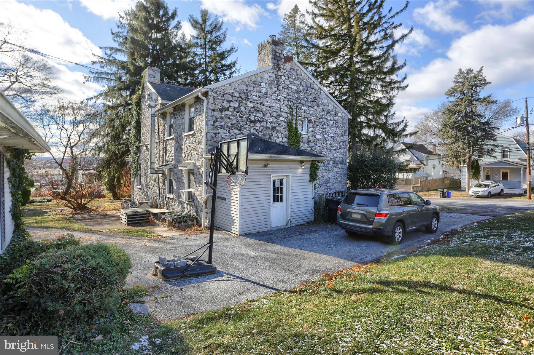 HARRISBURG - Residential