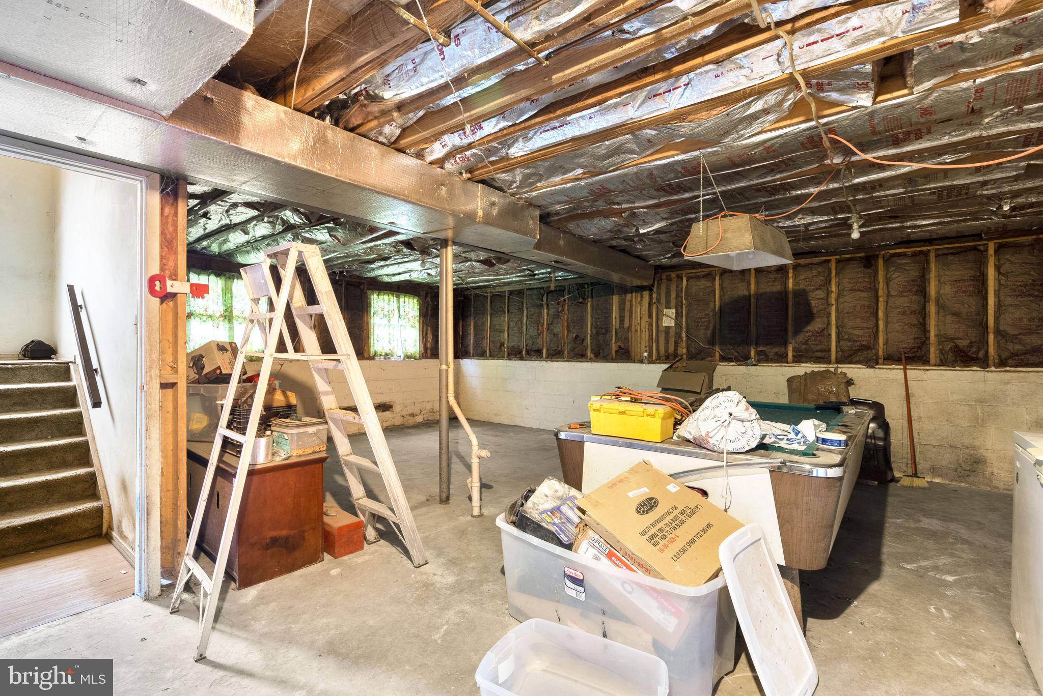 GOLDEN TREE - Residential