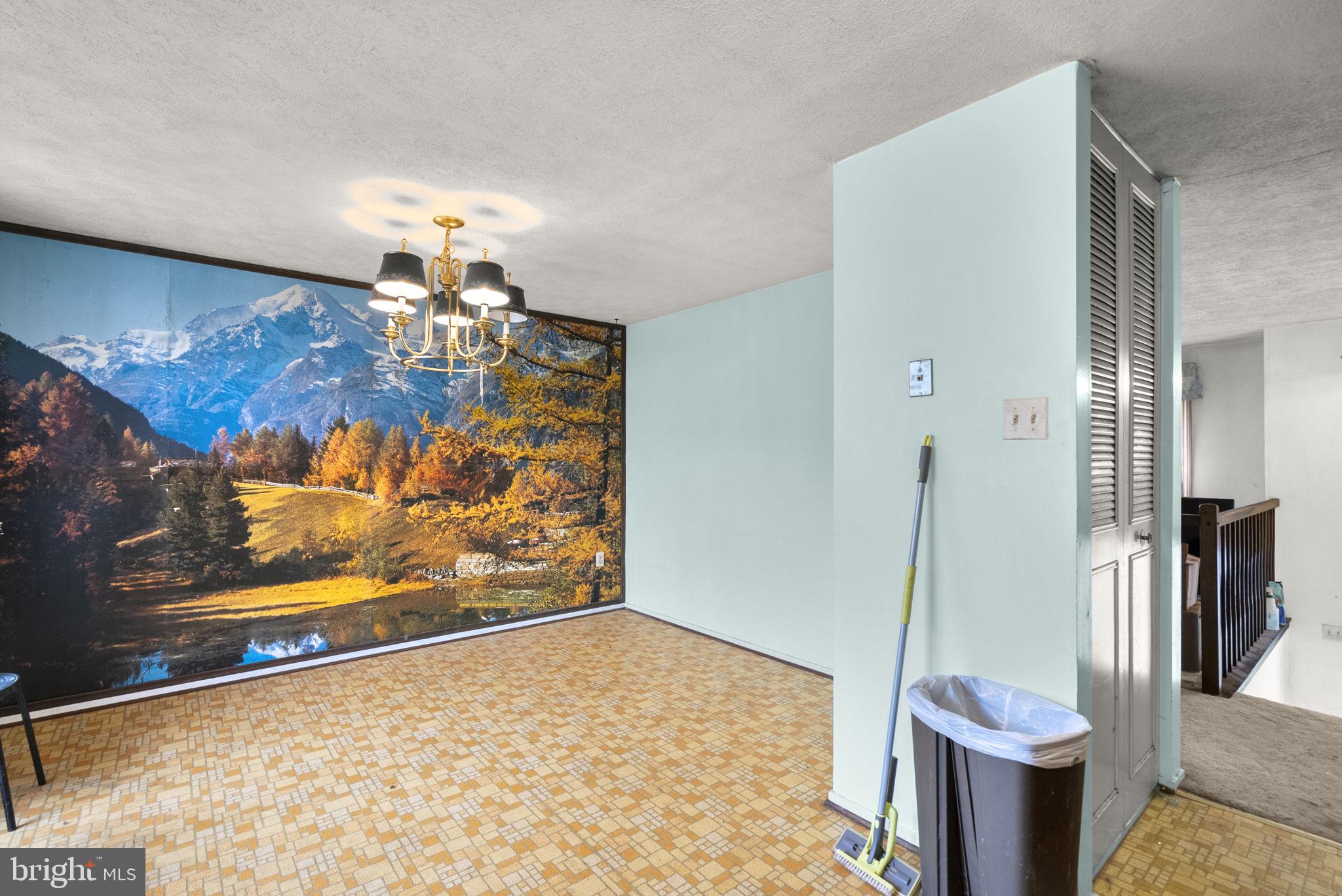 GOLDEN TREE - Residential