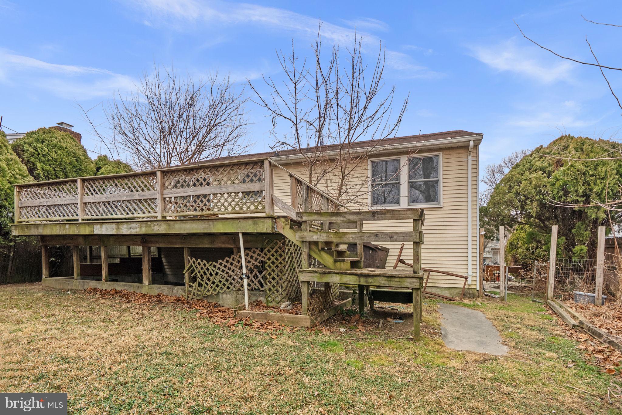 GOLDEN TREE - Residential