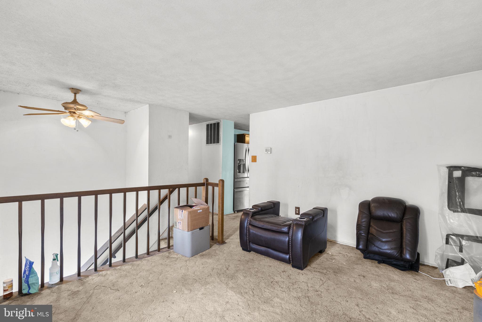 GOLDEN TREE - Residential