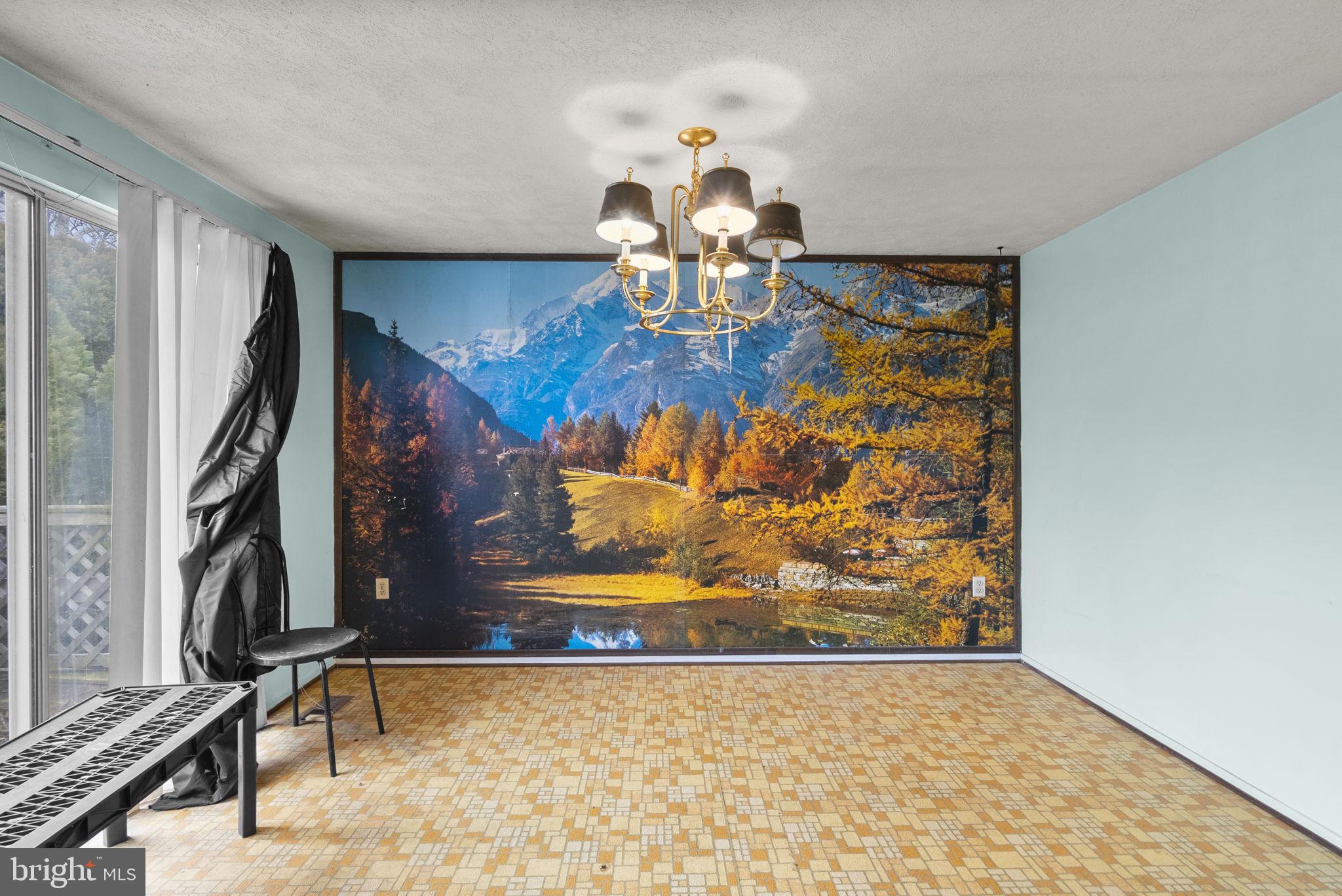 GOLDEN TREE - Residential