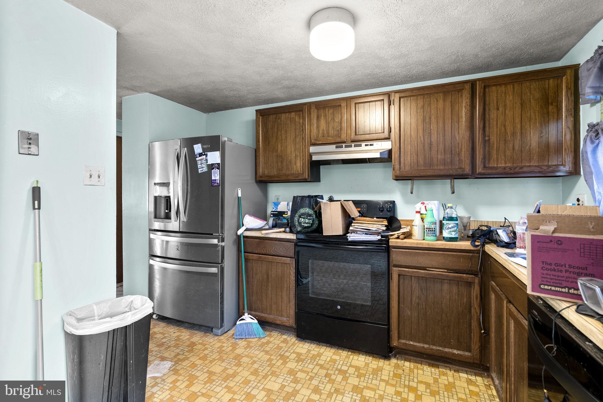 GOLDEN TREE - Residential