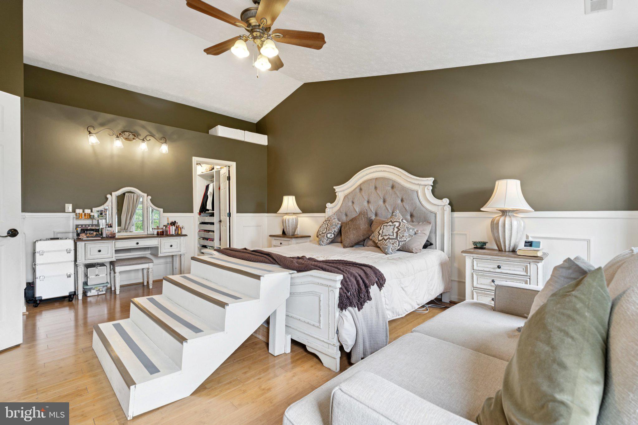PERRY RIDGE - Residential
