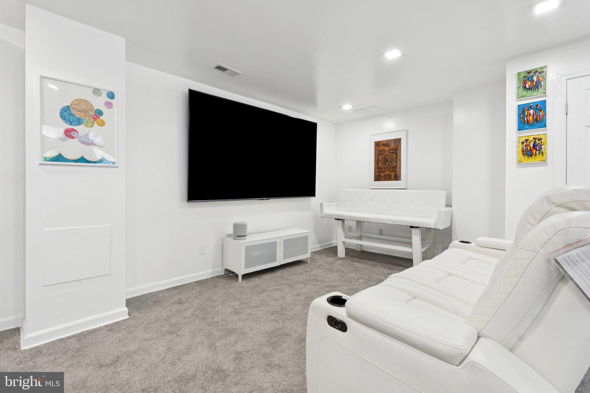 PERRY RIDGE - Residential