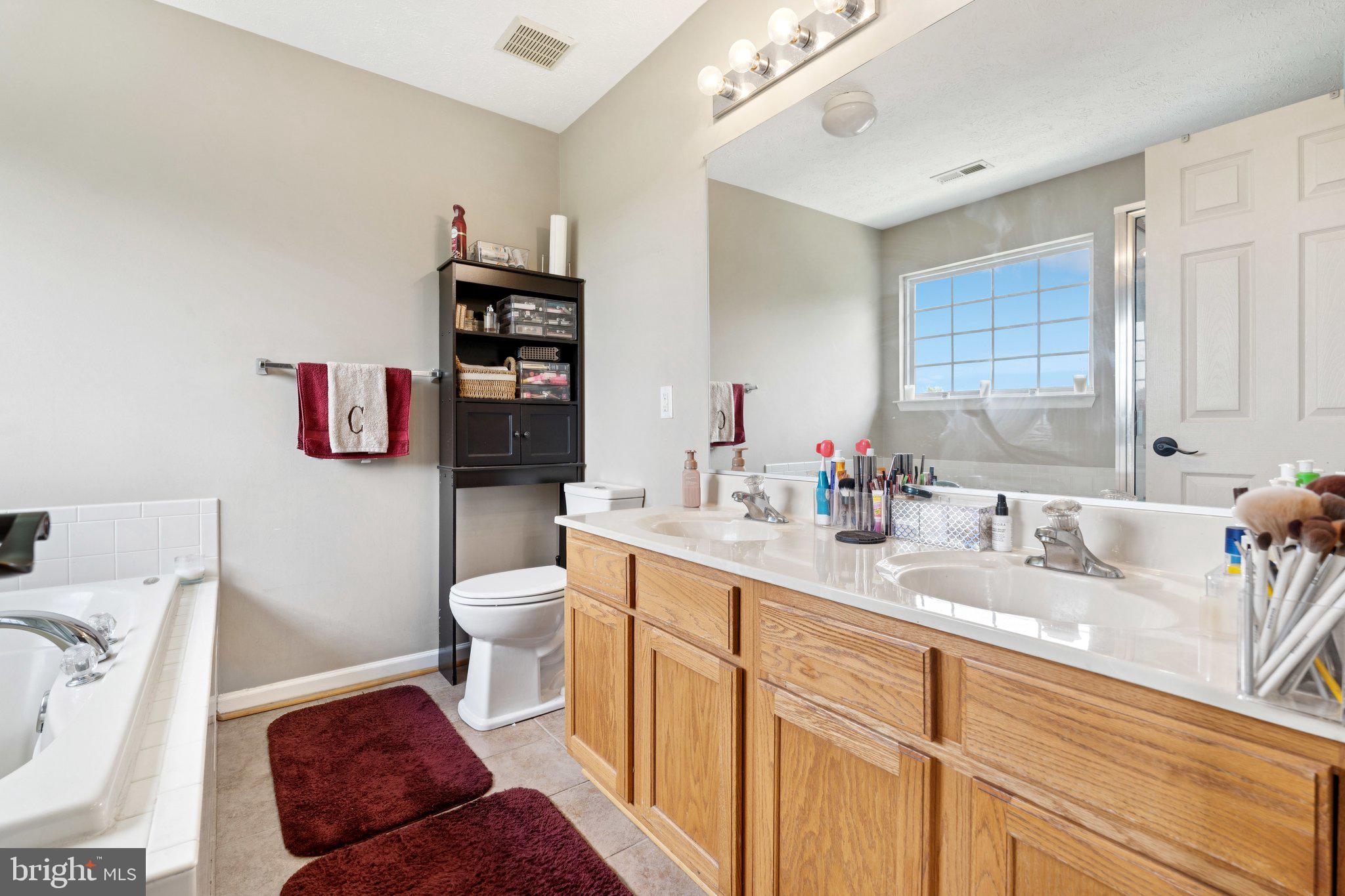 PERRY RIDGE - Residential